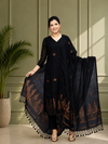 Minimal Woven Motif Kurta Set with Dupatta
